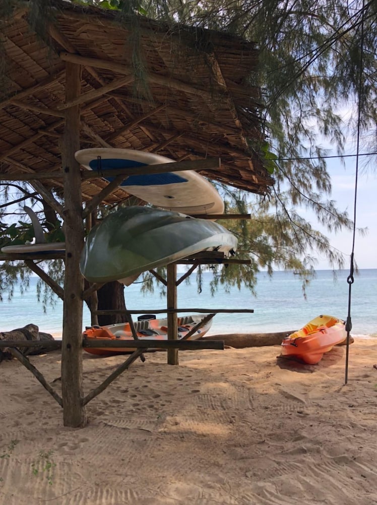 dumba bay tioman