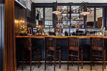 the louis hotel