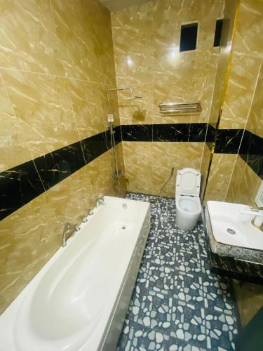 khach san khanh binh