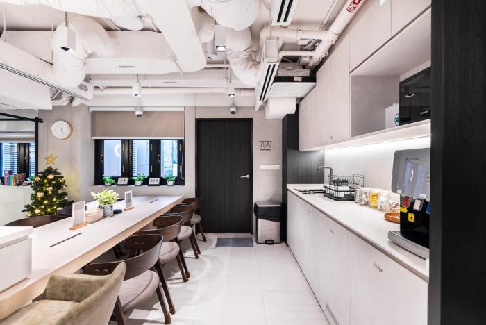 jyu capsule hotel