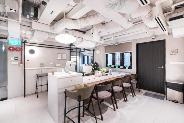 jyu capsule hotel