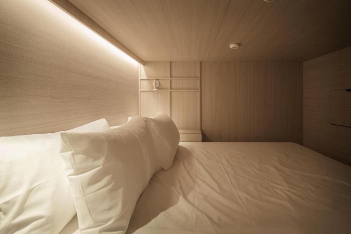 jyu capsule hotel