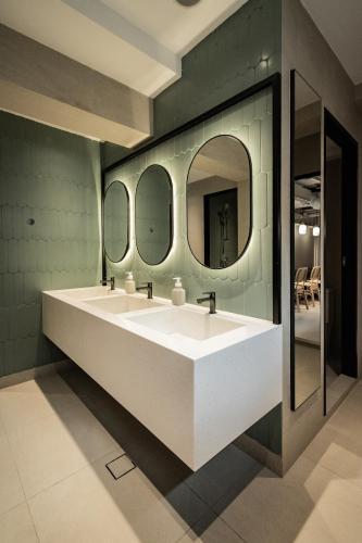 jyu capsule hotel