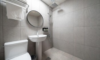 from h chung ju about hotel