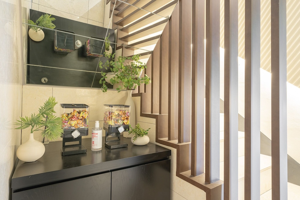 from h chung ju about hotel