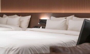 from h chung ju about hotel