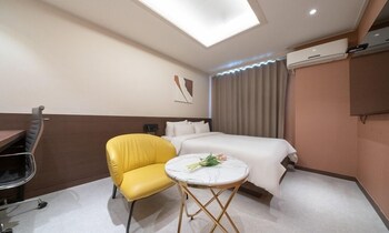 from h chung ju about hotel