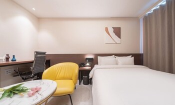 from h chung ju about hotel