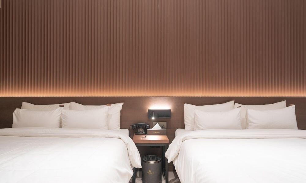 from h chung ju about hotel