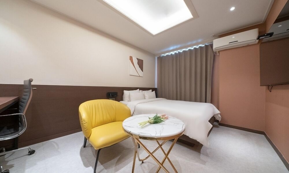 from h chung ju about hotel