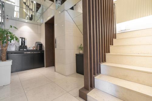 from h chung ju about hotel