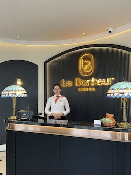 le bonheur hotel