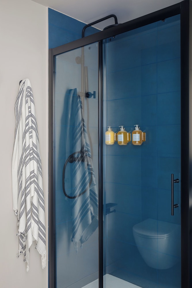 yelo promenade powered by sonder