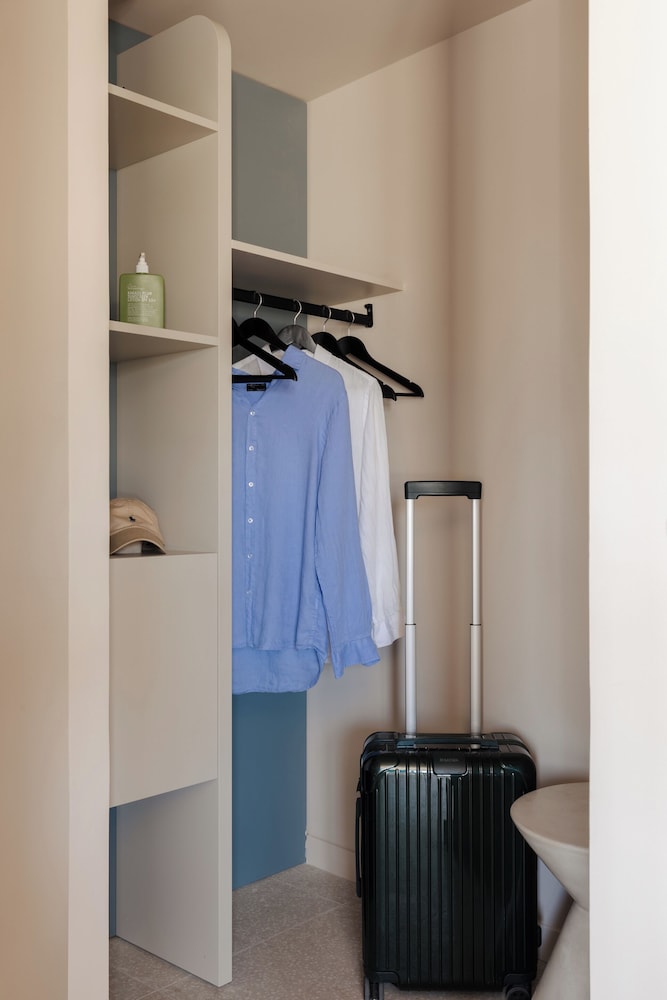 yelo promenade powered by sonder