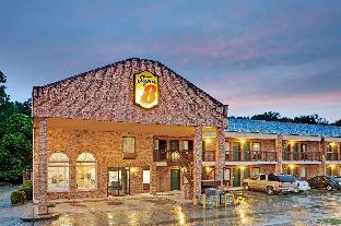 super 8 by wyndham marietta west atl area