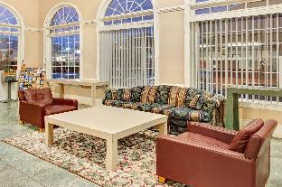 super 8 by wyndham marietta west atl area