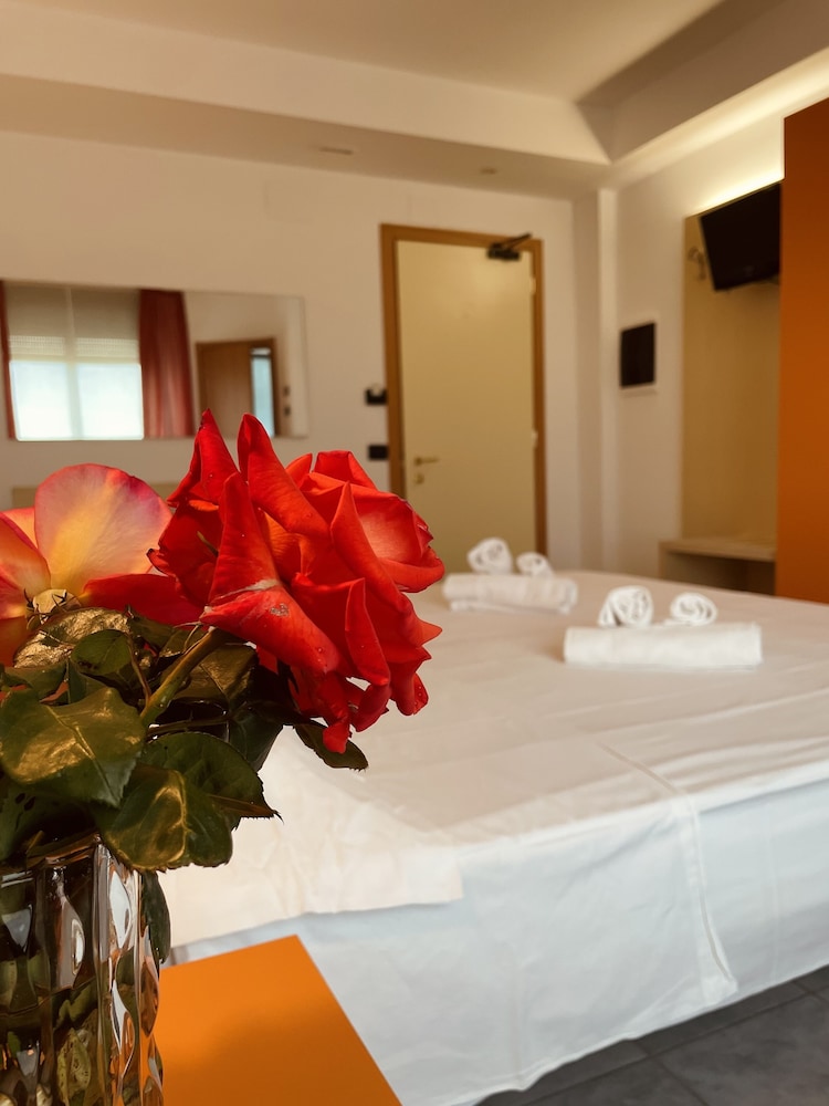 hotel grecale venturina terme