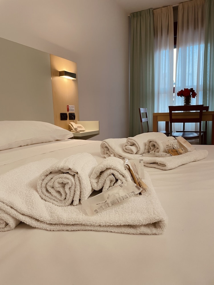 hotel grecale venturina terme