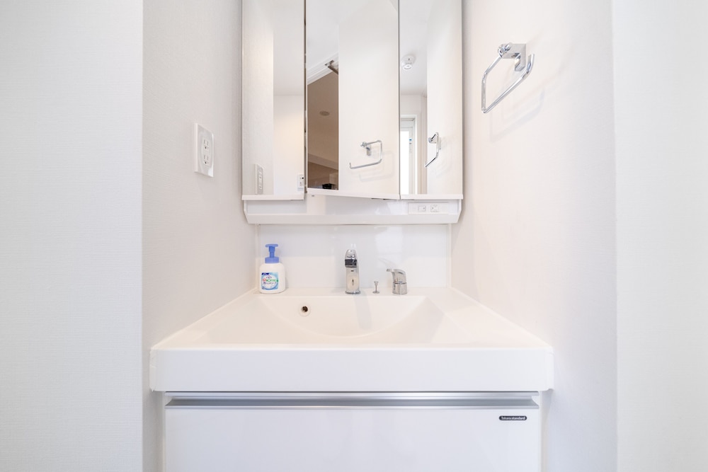 tora hotel sensoji sunny