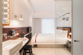 ruby stella hotel london