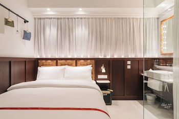 ruby stella hotel london