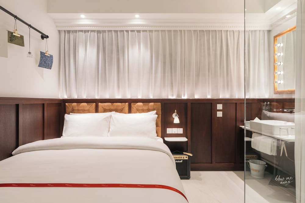 ruby stella hotel london