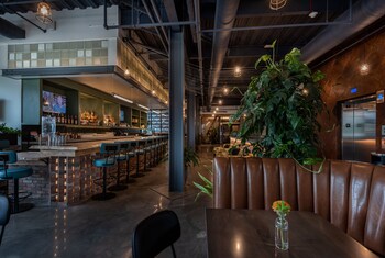 james newbury hotel