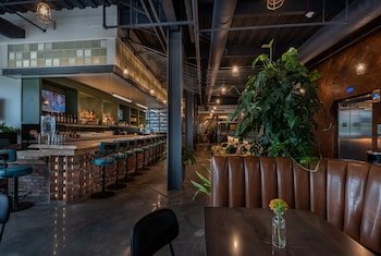 james newbury hotel