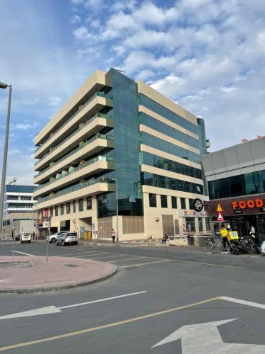 pharaohs inn deira hostel