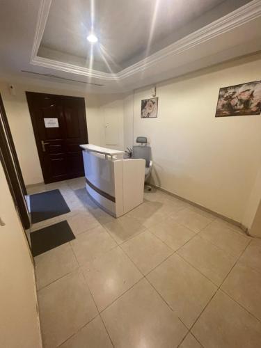 pharaohs inn deira hostel