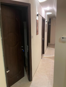 pharaohs inn deira hostel