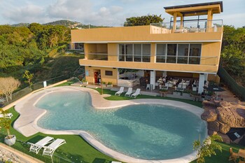 hotel explore cano dulce