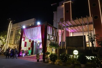 capital o 1299 hotel mukut regency