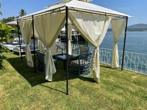 marina palace teques