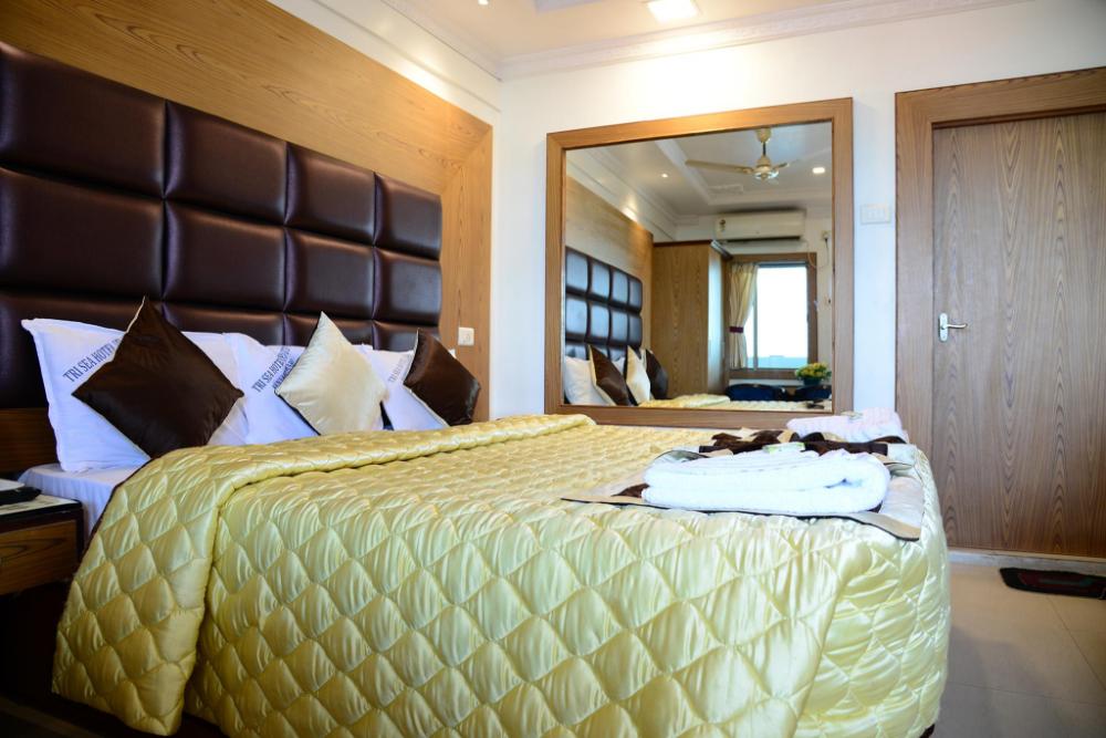 tri sea hotel