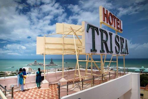 tri sea hotel