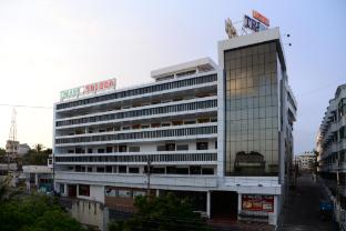 tri sea hotel