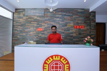 oyo flagship 16910 hotel prince palace