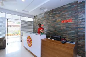 oyo flagship 16910 hotel prince palace