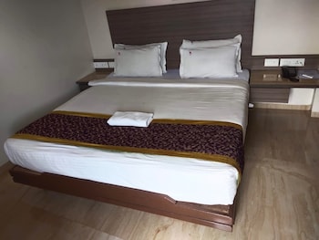 hotel dwarka nagpur