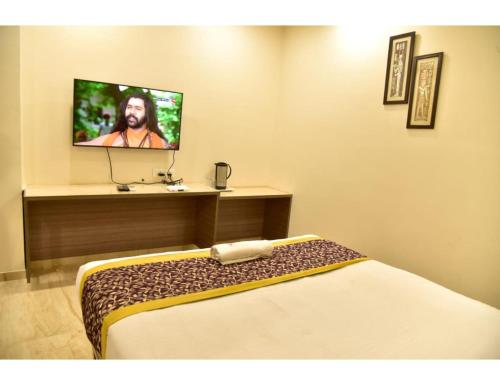 Hotel Dwarka Nagpur,Sitabuldi,3 star