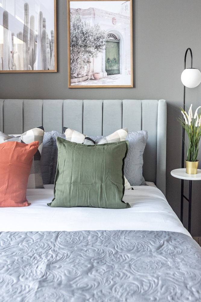 silkhaus burj daman difc dubai