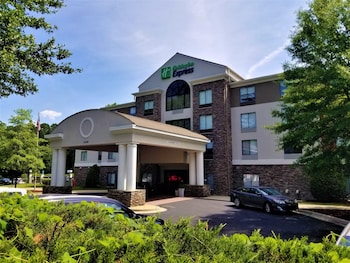 Holiday Inn Express Apex - Raleigh By Ihg,Fayetteville>>Apex,3 star
