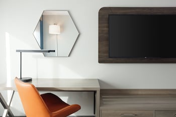 Holiday Inn Express Apex - Raleigh By Ihg,Fayetteville>>Apex,3 star