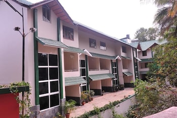 haritagiri hotel and ayurvedic village