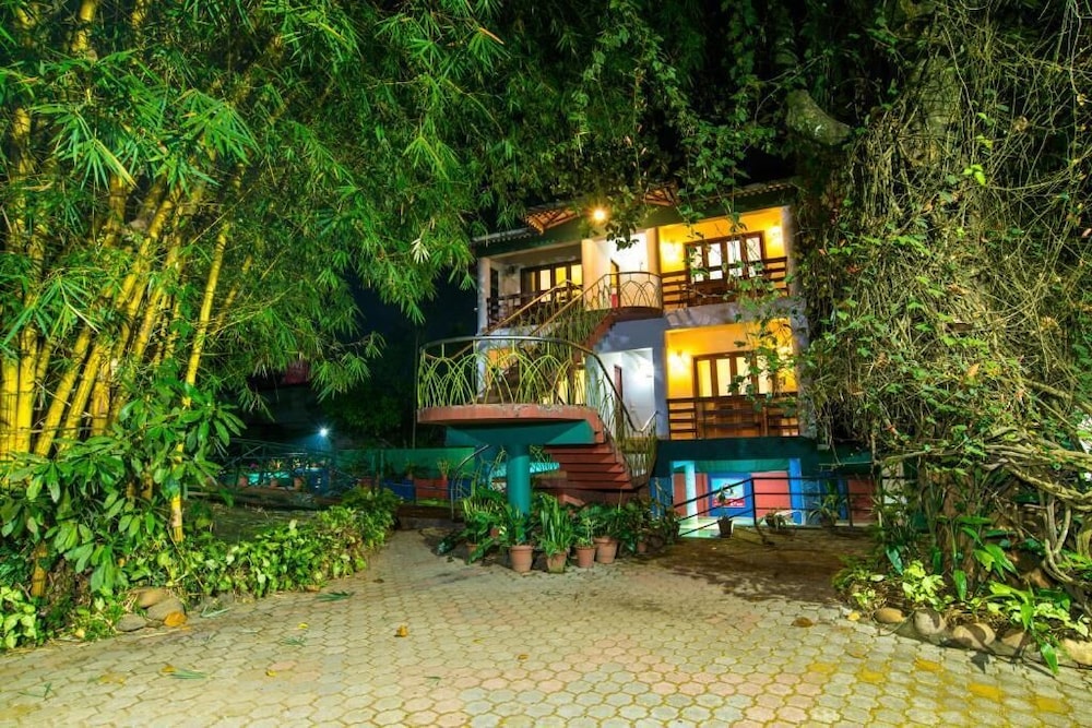 haritagiri hotel and ayurvedic village