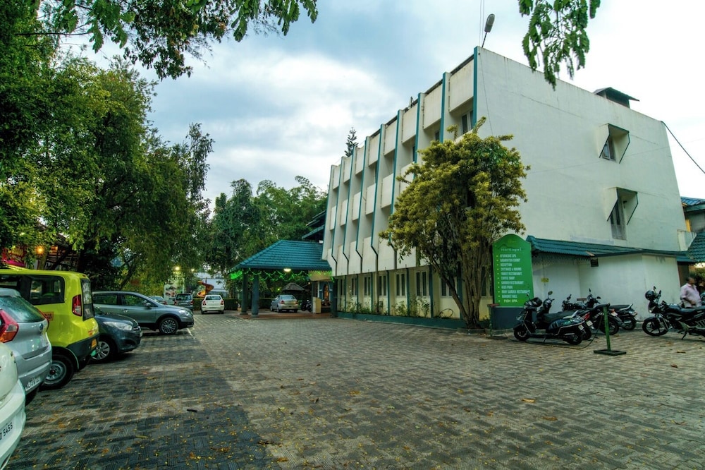 haritagiri hotel and ayurvedic village