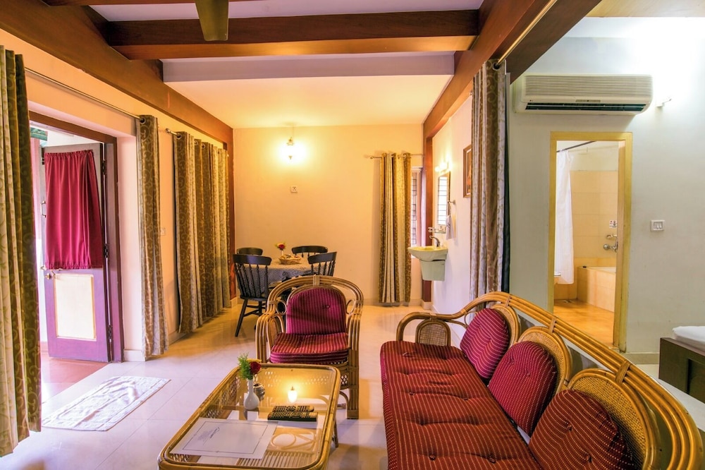 haritagiri hotel and ayurvedic village