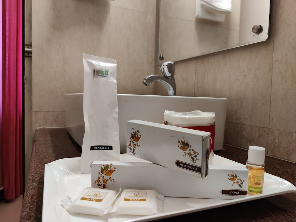 metro plaza hotel by rak rooms