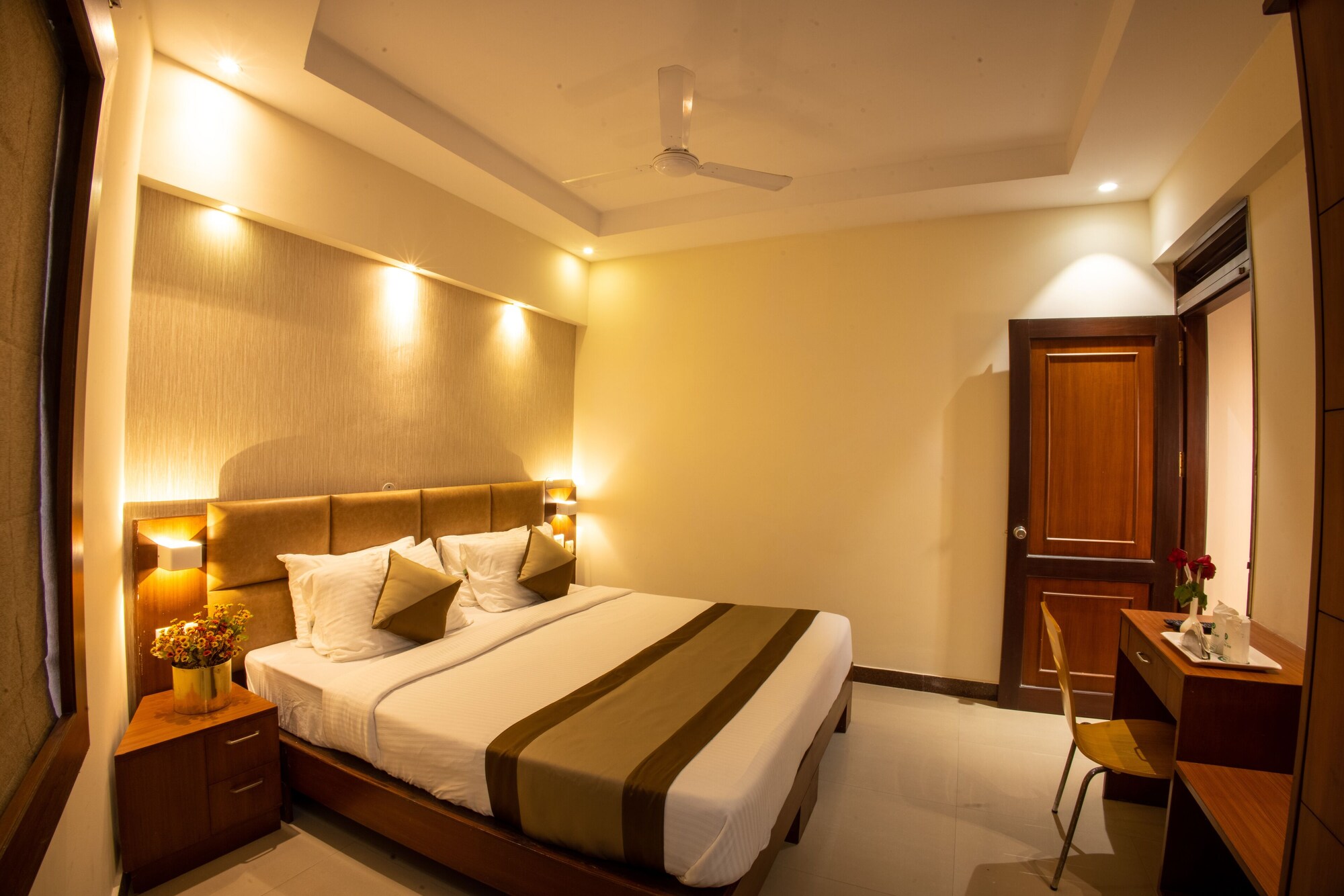 metro plaza hotel by rak rooms